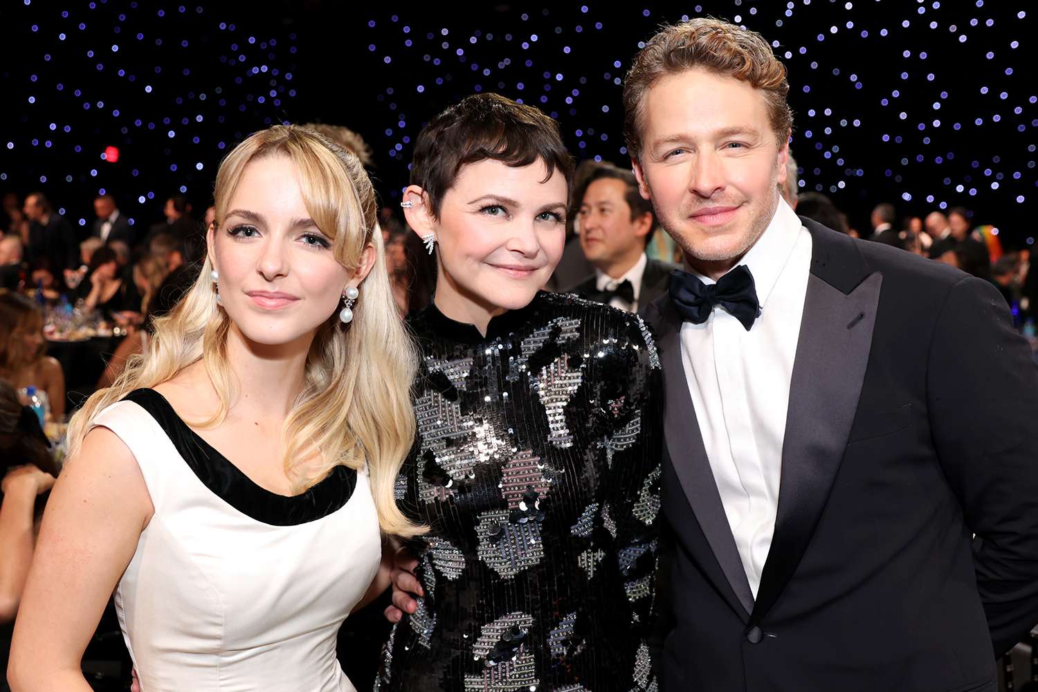 “Once Upon a Time”-ын одод 7 жилийн дараа дахин нэгдэв